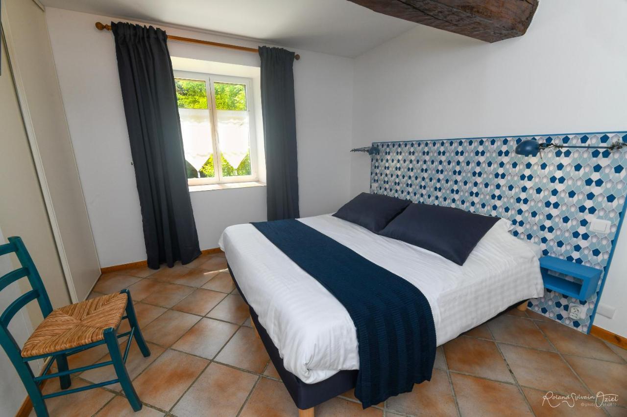 Chambres D'Hotes - Domaine De BacquevilleLʼAiguillon-sur-Vie エクステリア 写真