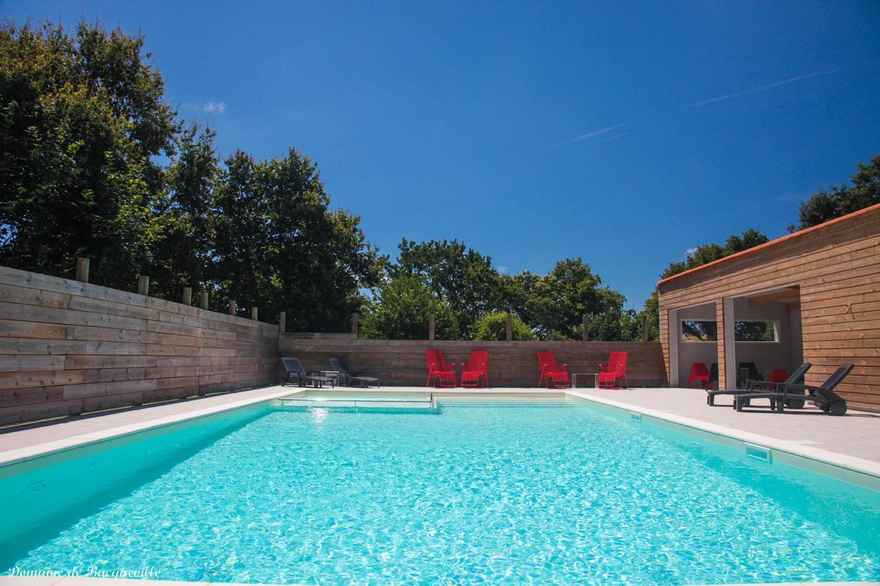 Chambres D'Hotes - Domaine De BacquevilleLʼAiguillon-sur-Vie エクステリア 写真